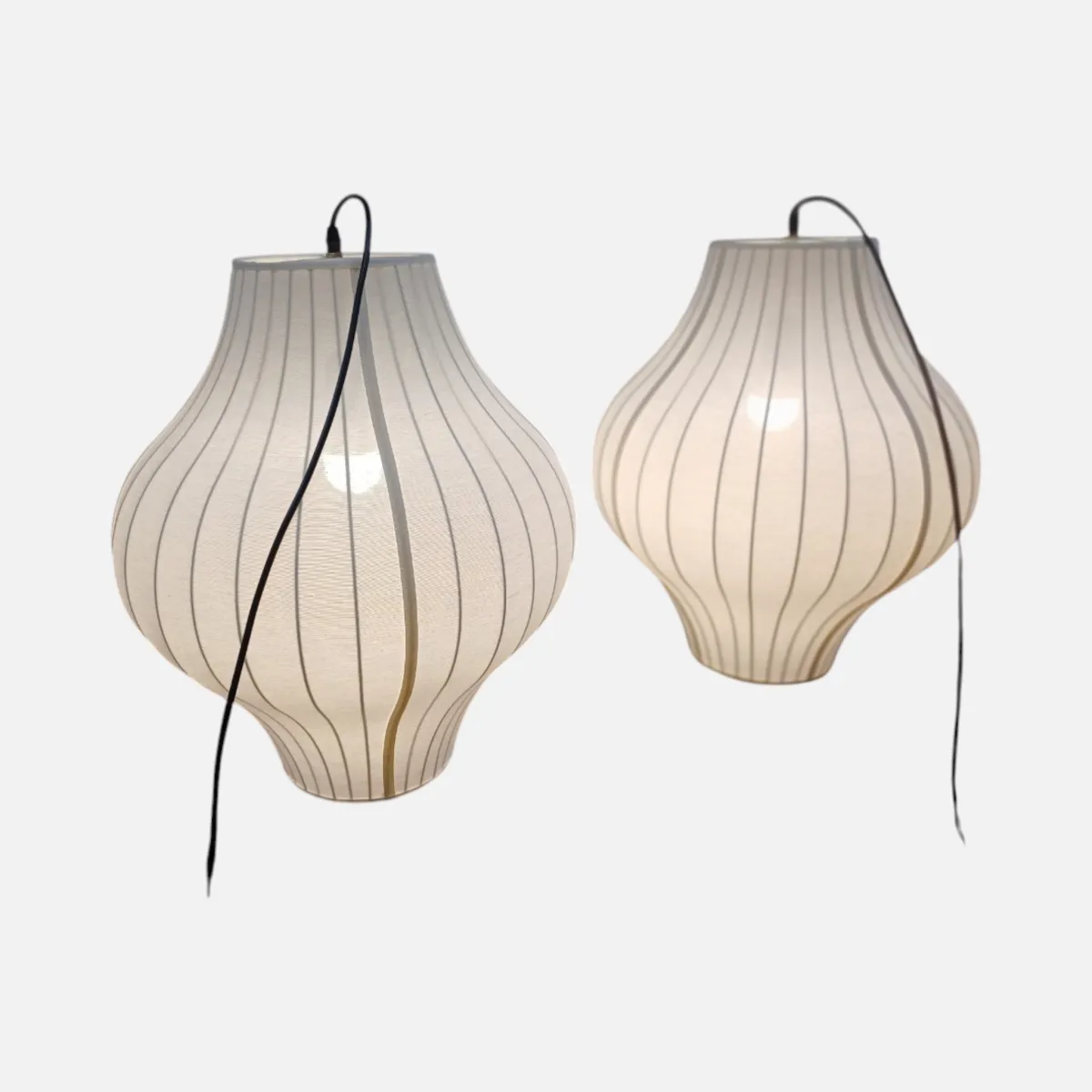 Hai chụp đèn vải dáng quả lê sườn dọc màu trắng kem kiểu cocoon hiện đại
